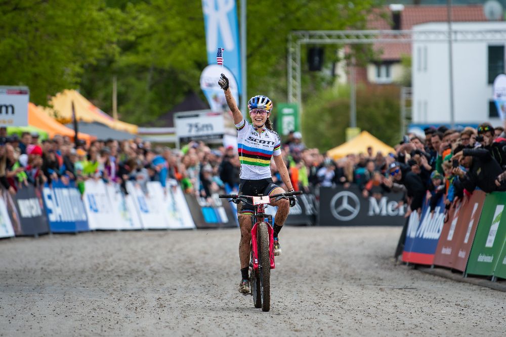 Kate Courtney Wins Her First Ever World Cup